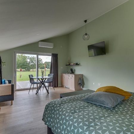 Pronkserf Lemelerveld Buitenkant foto